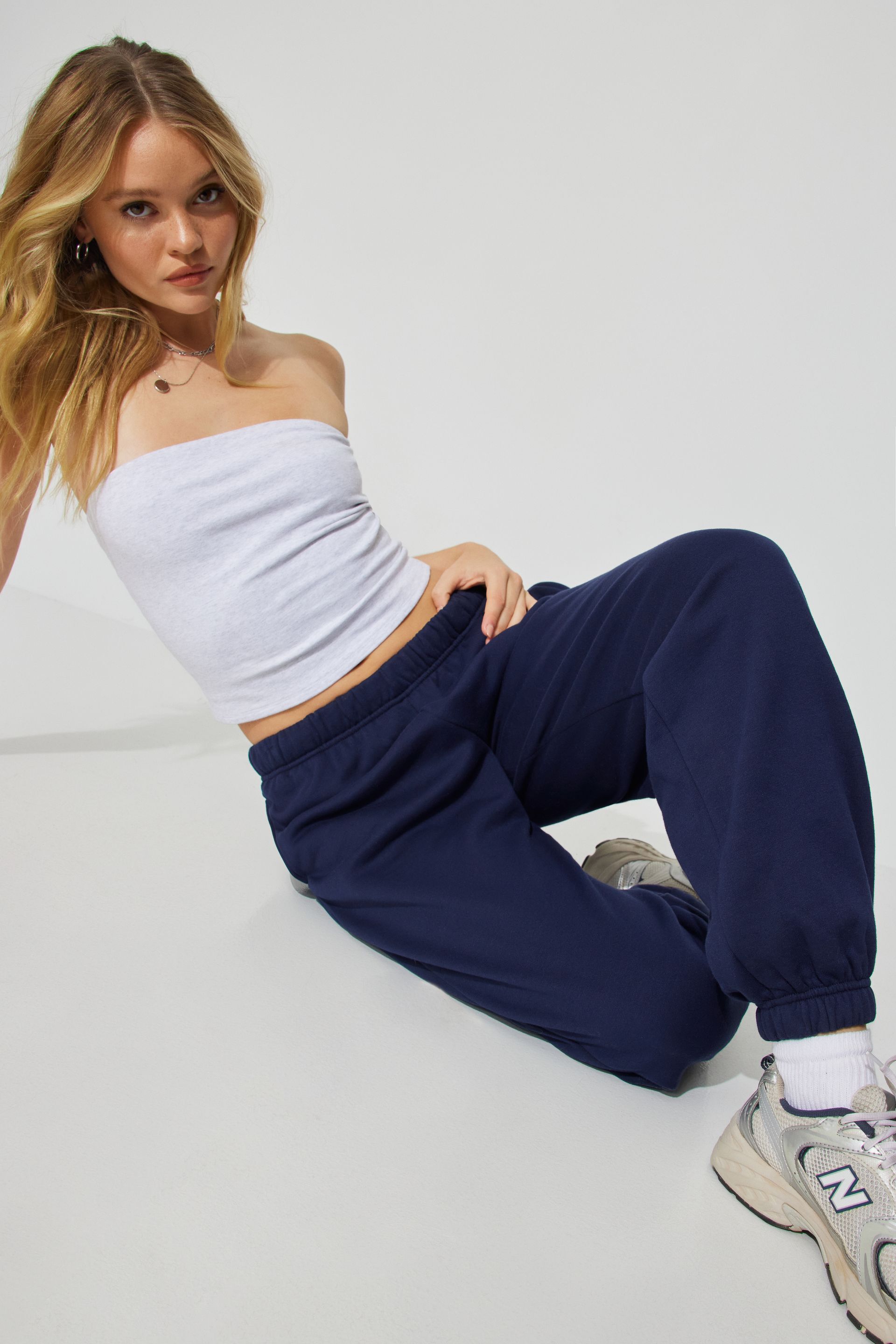 20 Cute Ways to Style Joggers – Current Boutique
